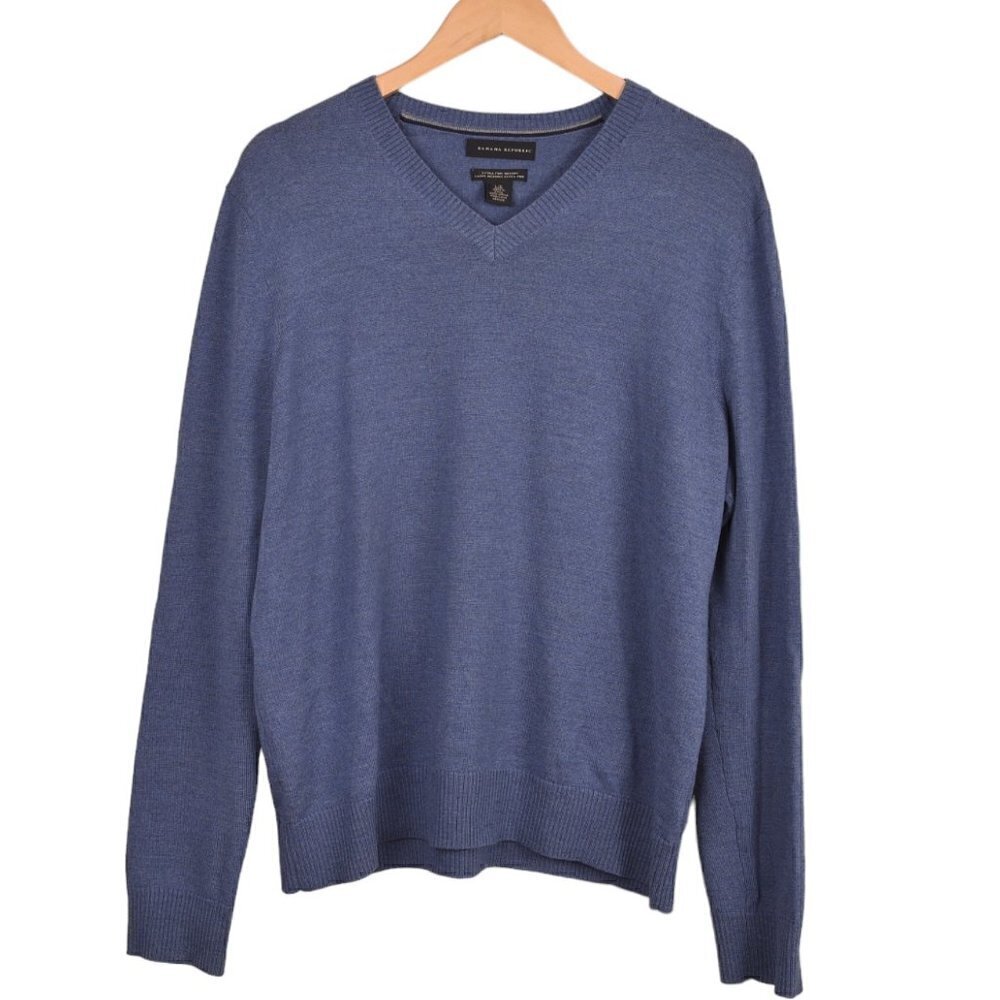 Banana Republic Extra Fine Merino Wool  Blue V-Neck Size Large